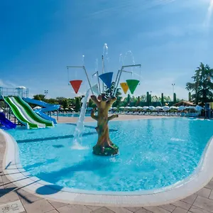 Del Garda Village And Camping