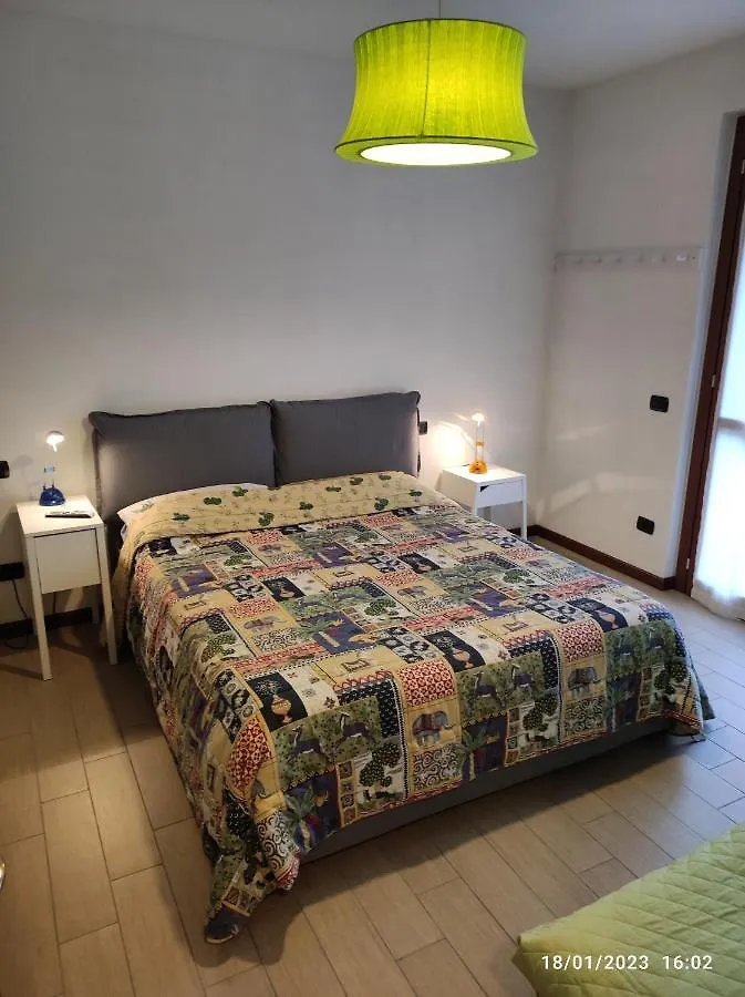 Casa Vacanze Da Riki Appartamento 1 Peschiera del Garda 0*,  Itálie